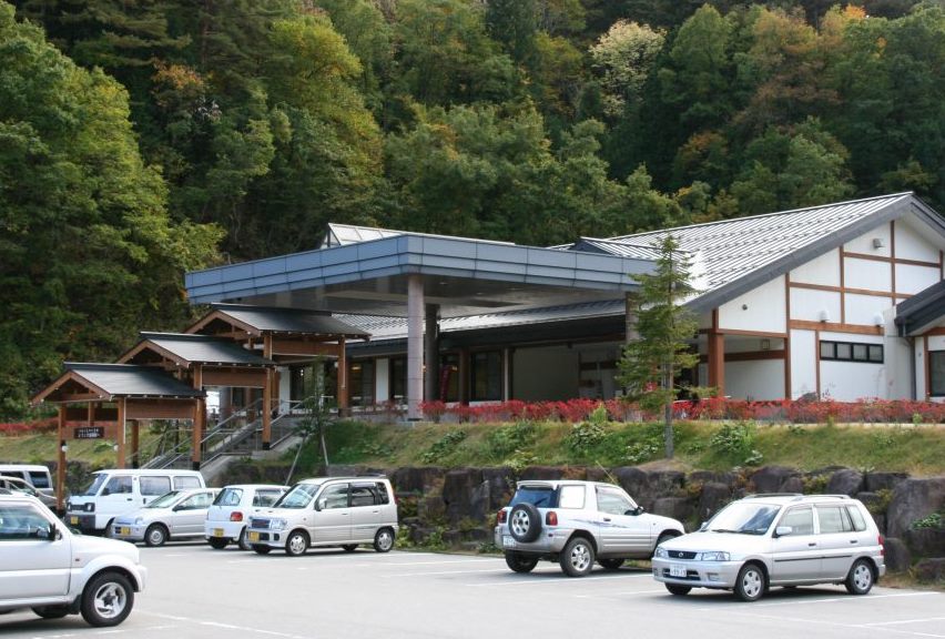 宇津江四十八滝しぶきの湯 遊湯館の様子